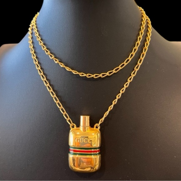 GUCCI Vintage Perfume Bottle Gold Pendant Necklace, Authentic GUCCI - Picture 9 of 14
